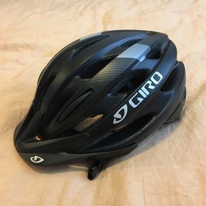 Giro Revel MIPS Bike Helmet